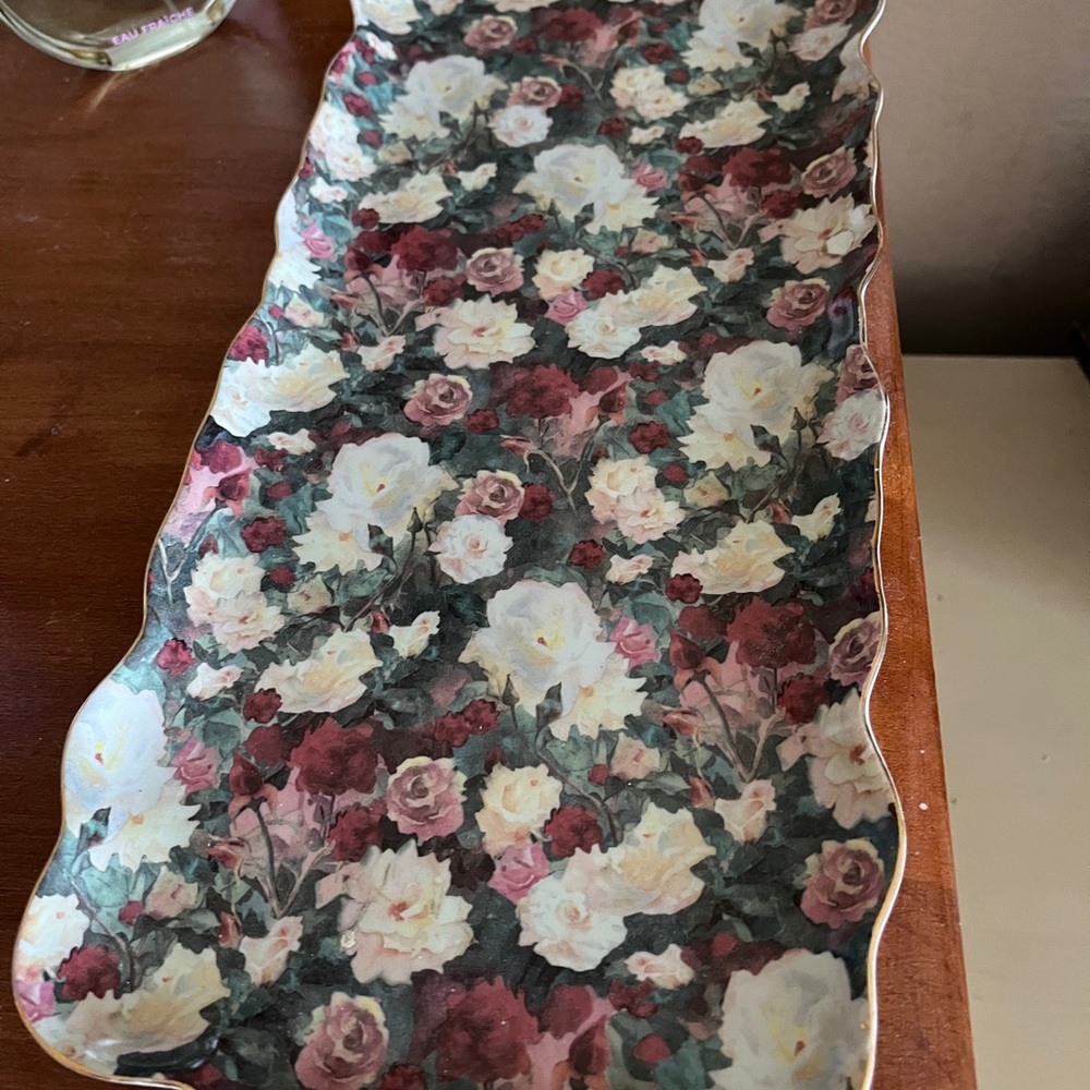 WINIFRED’S ROSES Judy Buswell Floral Ceramic Serving Tray